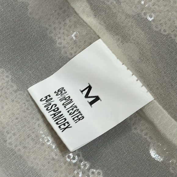 Fun sparkly outfit - Picture 6 of 17